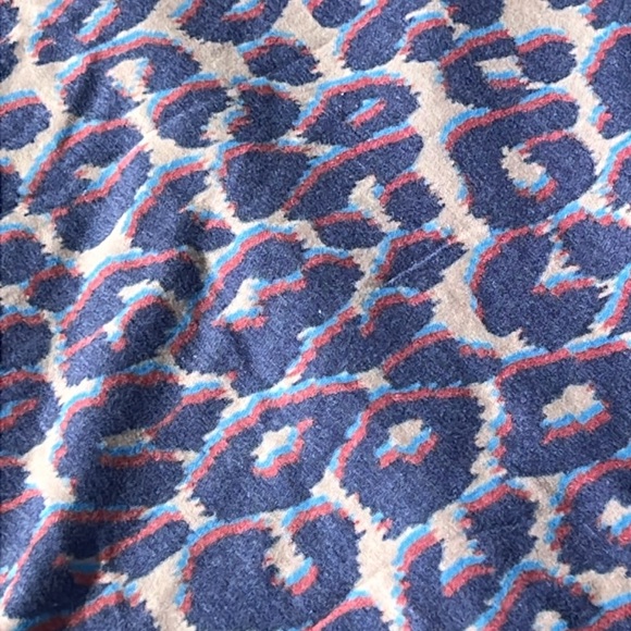 SOL ANGELES Anthropologie Blue and Purple Leopard Print Tee - small - Picture 7 of 15